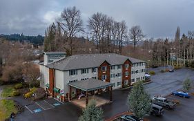 Clatskanie River Inn